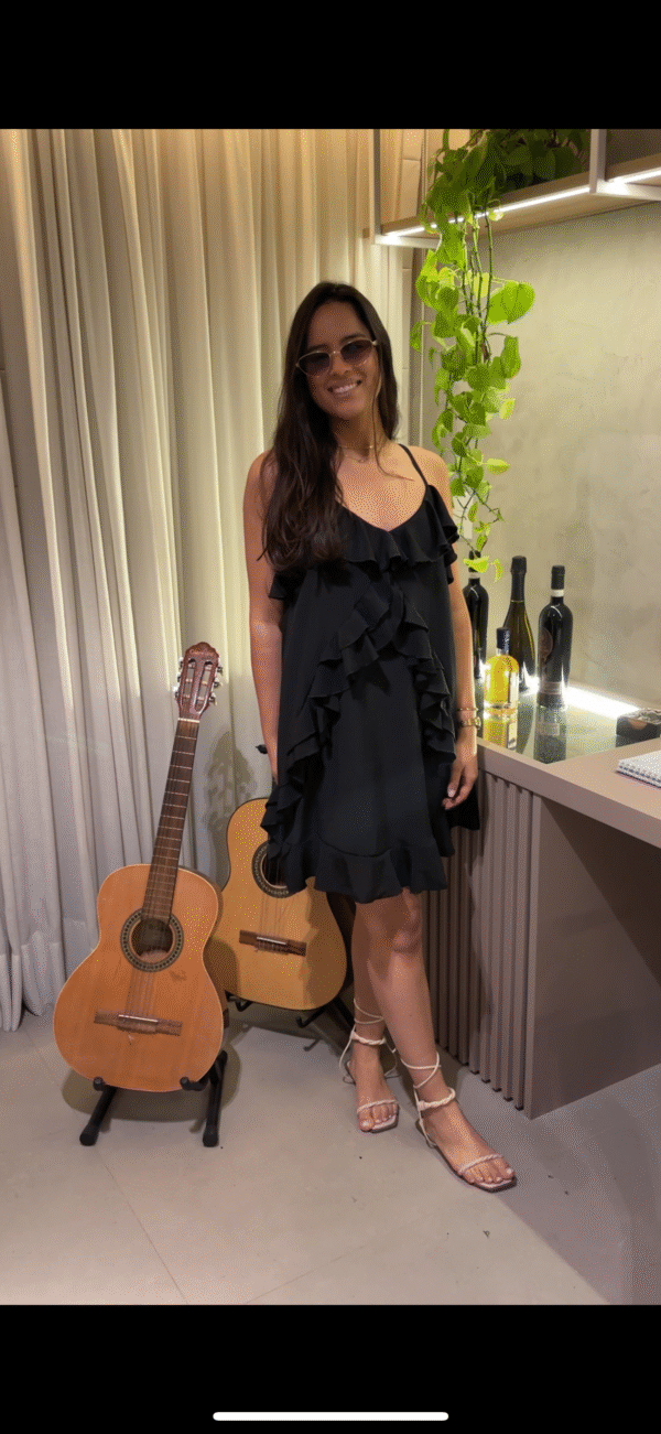 Vestido Curto com babados - Imagem 3