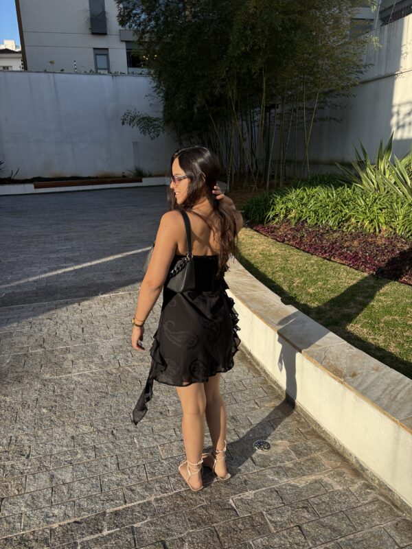 Vestido curto com desenhos - Imagem 4
